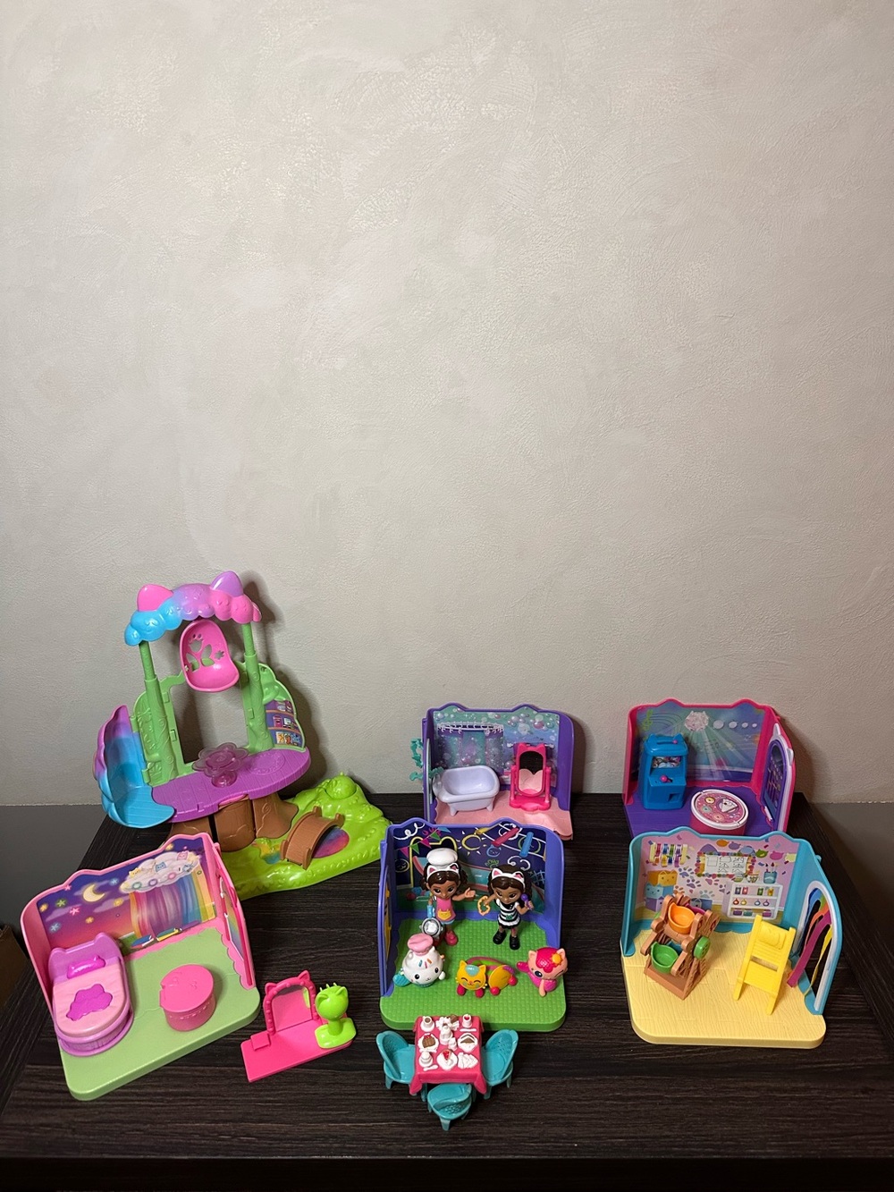 Gabby’s Dollhouse Furniture Rooms Fairy Treehouse Figures Bundle
